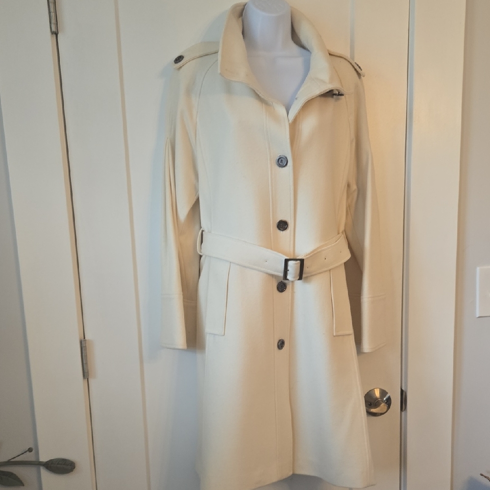 Kenar‎ Cream Trench Coat with Belt